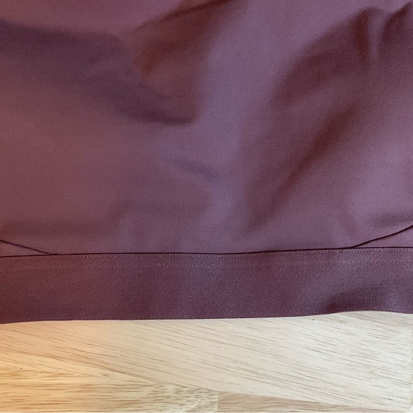 NWT Women’s New Balance Sleek Medium Support Pocket Sports Bra - Size SMALL - Picture 9 of 11